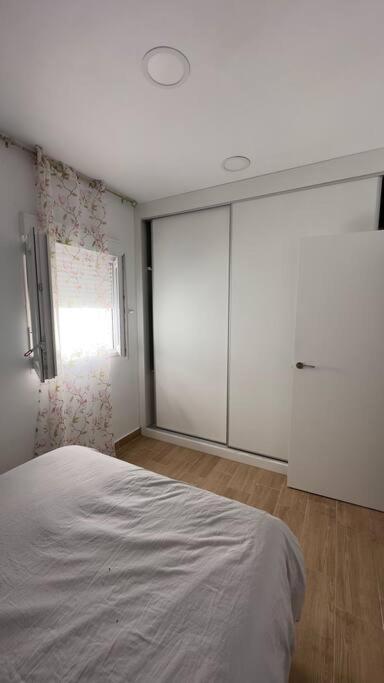 La Línea de la Concepción Rockside Residentes Suites La Linea מראה חיצוני תמונה